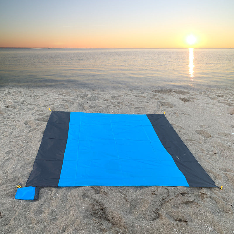 Outdoor Camping Waterproof And Convenient Foldable Picnic Mat