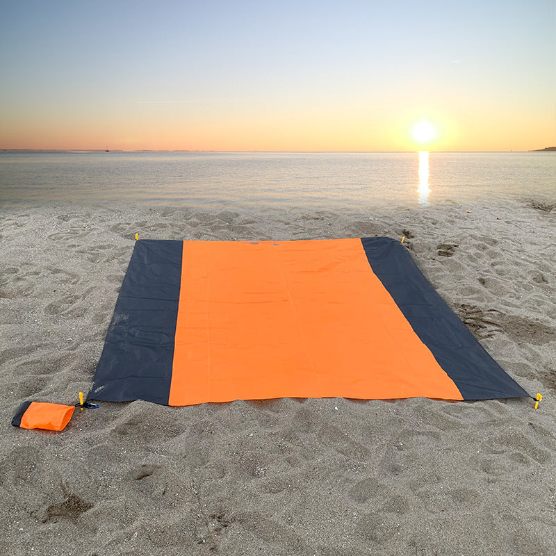 Outdoor Camping Waterproof And Convenient Foldable Picnic Mat